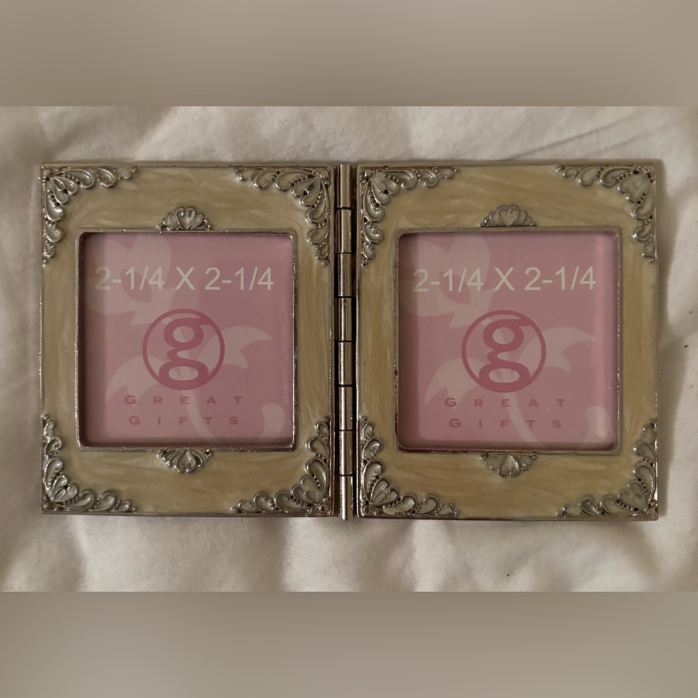 BRAND NEW ceramic Double Hinged Decorative Photo Frame with silver trim